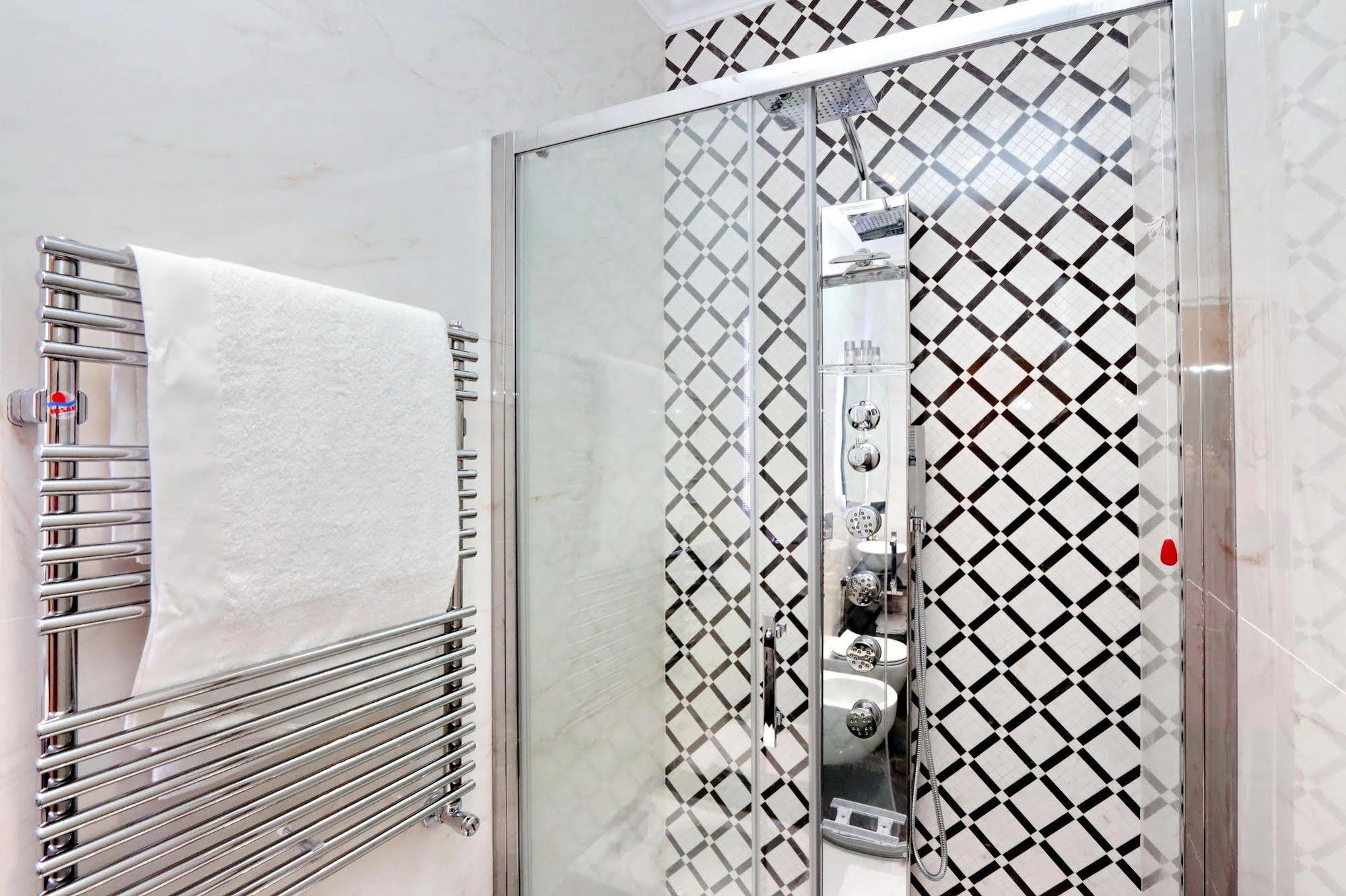 Bq House Colosseum Luxury Rooms Roma Ngoại thất bức ảnh